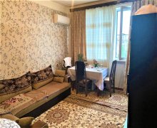 Satılır Köhnə Tikili Xalqlar dostluğu m., 8-ci kilometr, Nizami r.