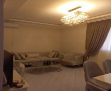 Satılır Yeni Tikili İnşaatçılar m., Yeni Yasamal qəs., Yasamal r.