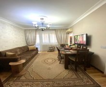 Satılır Köhnə Tikili Memar Əcəmi m., 4-cü mikrorayon, Nəsimi r.