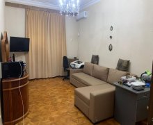 Kirayə (aylıq) Köhnə Tikili 28 May m., Nəsimi r.