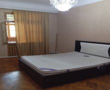 Kirayə (aylıq) Köhnə Tikili Nizami m., Yasamal qəs., Yasamal r. Kirayə (aylıq) Köhnə Tikili Nizami m., Yasamal qəs., Yasamal r.