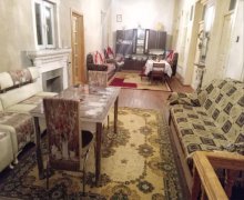 Kirayə (günlük) Həyət evi/villa Gəncə ş. Kirayə (günlük) Həyət evi/villa Gəncə ş.