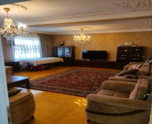 Satılır Köhnə Tikili Xalqlar dostluğu m., Nizami r.