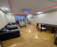 Satılır Yeni Tikili Xalqlar dostluğu m., 8-ci kilometr, Nizami r.