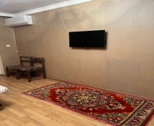 Kirayə (aylıq) Köhnə Tikili Neftçilər m., 8-ci kilometr, Nizami r. Kirayə (aylıq) Köhnə Tikili Neftçilər m., 8-ci kilometr, Nizami r.
