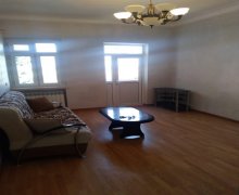 Satılır Köhnə Tikili Hövsan qəs., Suraxanı r.