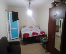 Satılır Köhnə Tikili İnşaatçılar m., Yasamal qəs., Yasamal r.