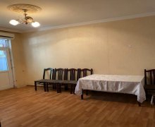 Satılır Köhnə Tikili Memar Əcəmi m., 9-cu mikrorayon, Binəqədi r.