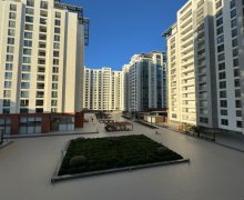 Satılır Yeni Tikili Elmlər akademiyası m., Yasamal r.