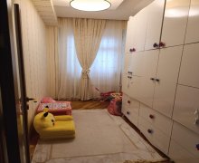 Satılır Yeni Tikili Azadlıq m., 8-ci mikrorayon, Binəqədi r.