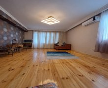 Satılır Yeni Tikili Azadlıq m., 8-ci mikrorayon, Binəqədi r.