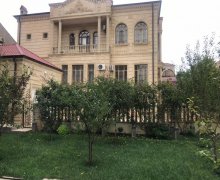 Kirayə (aylıq) Həyət evi/villa Badamdar qəs., Səbail r. Kirayə (aylıq) Həyət evi/villa Badamdar qəs., Səbail r.