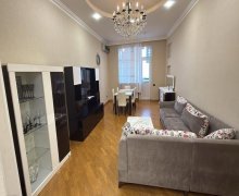 Kiraye aylıq Yeni Tikili Elmlər akademiyası m., Yasamal r.