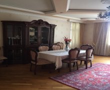 memar ecemide aylıq kiraye evler Memar Əcəmi m., Nəsimi r.