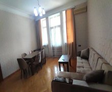 Kirayə (aylıq) Köhnə Tikili Bayıl qəs., Səbail r. Kirayə (aylıq) Köhnə Tikili Bayıl qəs., Səbail r.