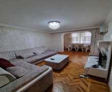 Satılır Köhnə Tikili Neftçilər m., Nizami r. Satılır Köhnə Tikili Neftçilər m., Nizami r.