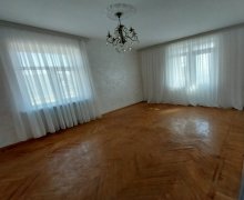 Satılır Köhnə Tikili Neftçilər m., Bakıxanov qəs., Sabunçu r.