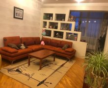 Satılır Yeni Tikili İnşaatçılar m., Yasamal qəs., Yasamal r.