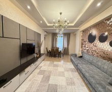 Satılır Yeni Tikili Yeni Günəşli qəs., Suraxanı r.