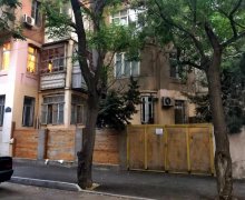 Satılır Köhnə Tikili 28 May m., Nəsimi r. Satılır Köhnə Tikili 28 May m., Nəsimi r.