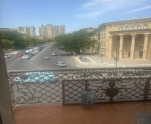 Satılır Köhnə Tikili Elmlər akademiyası m., Yasamal qəs., Yasamal r.