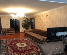 Satılır Köhnə Tikili Elmlər akademiyası m., Yasamal r.