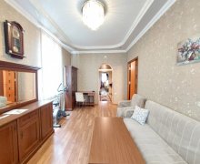 Kirayə (aylıq) Köhnə Tikili Elmlər akademiyası m., Yasamal qəs., Bakı Dövlət Universiteti, Yasamal r.