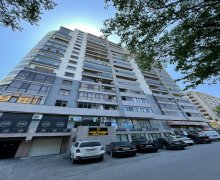 Satılır Yeni Tikili Elmlər akademiyası m., Yasamal r.