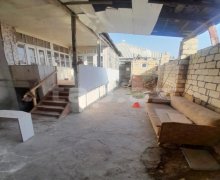 Satılır Həyət evi/villa Gəncə ş. Satılır Həyət evi/villa Gəncə ş.