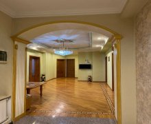 Satılır Yeni Tikili Azadlıq m., 8-ci mikrorayon, Binəqədi r.