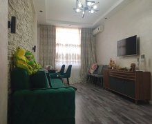 Satılır Yeni Tikili Qaraçuxur qəs., Suraxanı r.