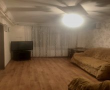 Satılır Köhnə Tikili Qara Qarayev m., Nizami r.