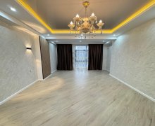 qara qarayevde satilan evler Qara Qarayev m., Nizami r.