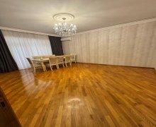 Satılır Yeni Tikili İnşaatçılar m., Yasamal qəs., Yasamal r.