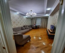 Satılır Yeni Tikili Memar Əcəmi m., 9-cu mikrorayon, Binəqədi r.