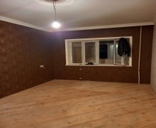 Satılır Köhnə Tikili Əhmədli m., Köhnə Günəşli qəs., Xətai r.