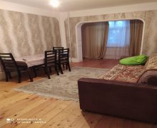 Satılır Köhnə Tikili Azadlıq m., 8-ci mikrorayon, Binəqədi r.