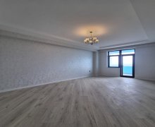 Satılır Yeni Tikili Suraxanı r.