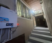 Satılır Həyət evi/villa Azadlıq m., Binəqədi qəs., Binəqədi r. Satılır Həyət evi/villa Azadlıq m., Binəqədi qəs., Binəqədi r.