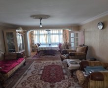 Satılır Köhnə Tikili Neftçilər m., 8-ci kilometr, Nizami r. Satılır Köhnə Tikili Neftçilər m., 8-ci kilometr, Nizami r.