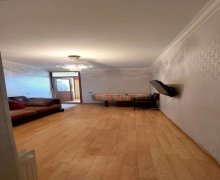 Satılır Köhnə Tikili Yeni Günəşli qəs., Suraxanı r. Satılır Köhnə Tikili Yeni Günəşli qəs., Suraxanı r.