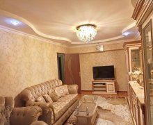 Satılır Köhnə Tikili Elmlər akademiyası m., Yasamal qəs., Yasamal r.