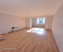 Satılır Köhnə Tikili İnşaatçılar m., Yasamal r.