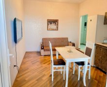 Satılır Yeni Tikili 8-ci mikrorayon, Binəqədi r.