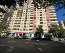 Satılır Yeni Tikili Elmlər akademiyası m., Yasamal qəs., Yasamal r.