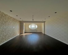 Satılır Yeni Tikili Xalqlar dostluğu m., 8-ci kilometr, Nizami r.