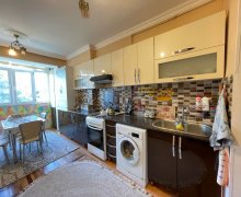 Satılır Köhnə Tikili Həzi Aslanov m., Xətai r.