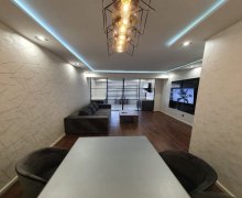 Kirayə (aylıq) Yeni Tikili 28 May m., Port Baku, Xətai r.