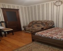 neftcilerde aylıq 2 otaqli kiraye evler Neftçilər m., Nizami r.