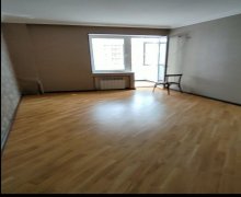 Satılır Yeni Tikili Elmlər akademiyası m., Yasamal r.